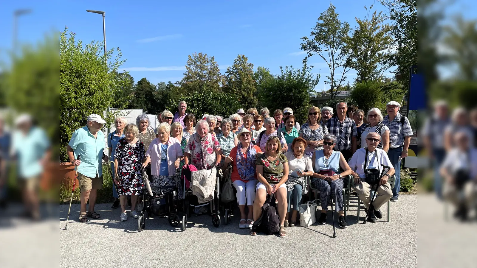 Gemeinsamer Ausflug: Die Nachbarschaftshilfe und die AWO Röhrmoos haben in Kirchheim die Landesgartenschau besucht. (Foto: AWO/NBH)