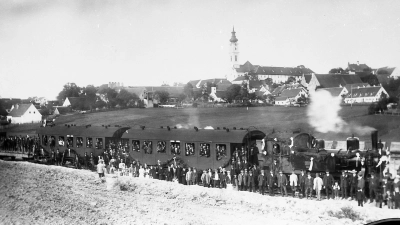 Die Eröffnung der Lokalbahn in Altomünster anno 1913. (Foto: Fotoarchiv Baumann)